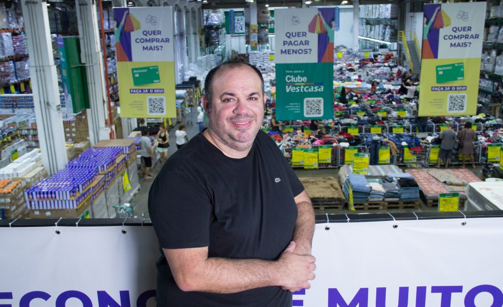 CEO da Vestcasa detalha estratégia para fazer metade da receita da rede vir de dentro dos supermerca