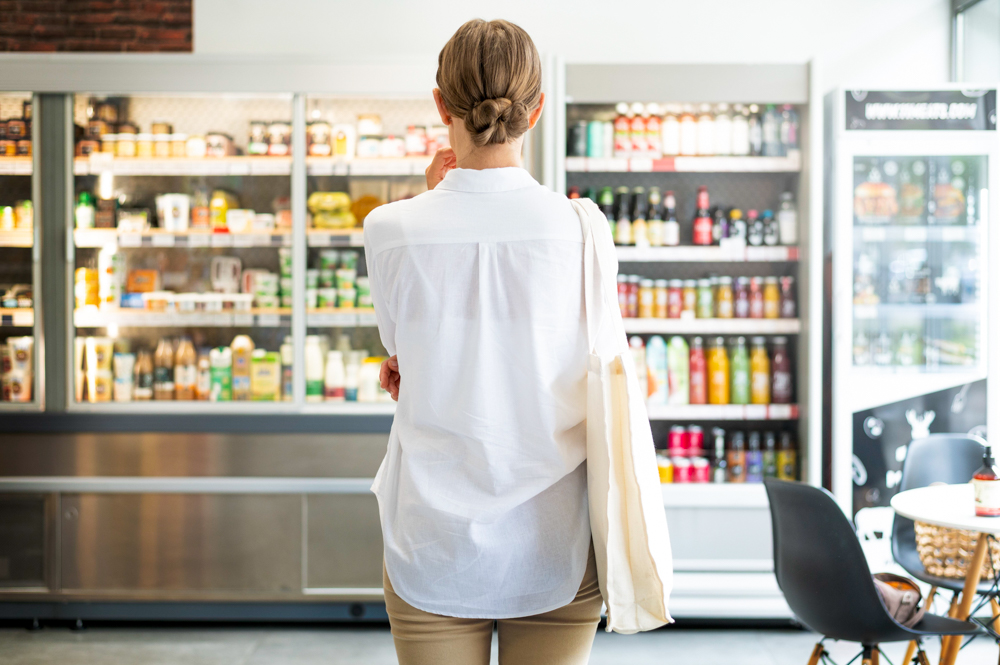 Juro menor a partir de março não trará alívio a empresas e consumidores, diz economista e professor